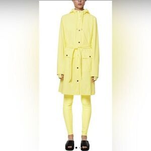 NWT RAINS Women’s Yellow Curve Jacket Raincoat Full Zip & Snap Hood - Size M